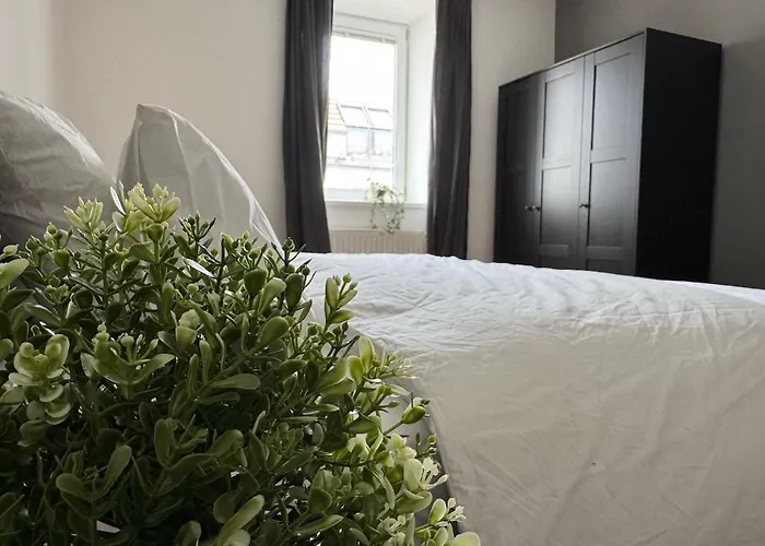 100qm, Balcony, Near Center, Schoenbrunn, Attic Apartment *