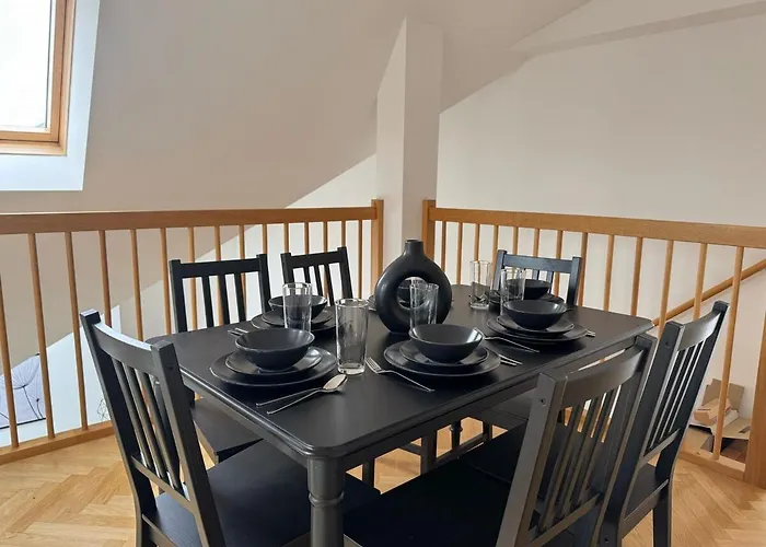 100qm, Balcony, Near Center, Schoenbrunn, Attic * Vienna